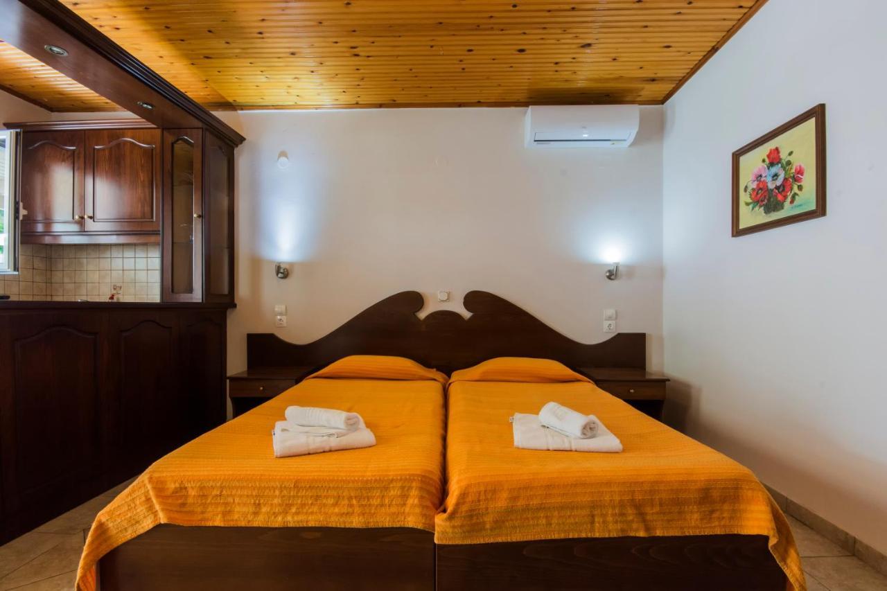 Fouxia Apartments And Studios Perama  Esterno foto