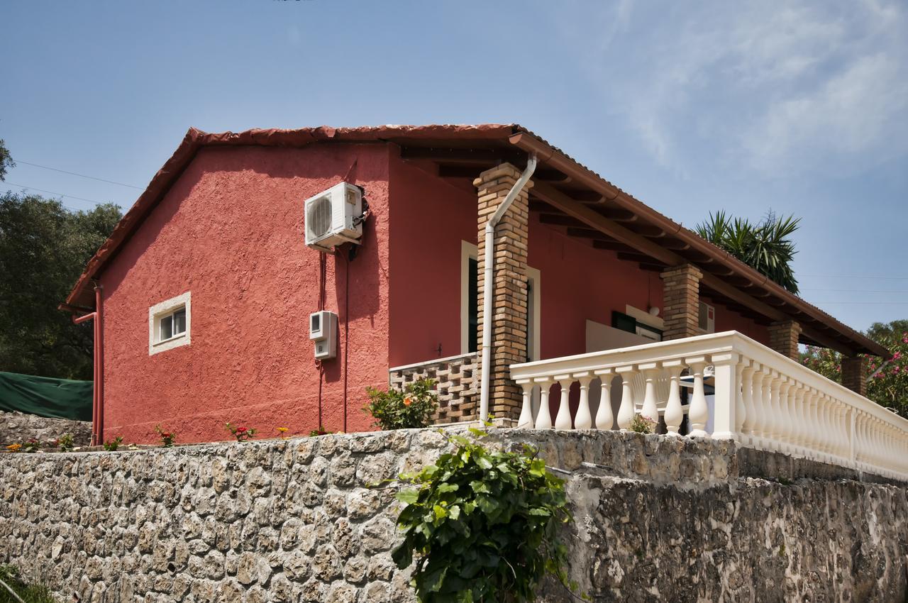 Fouxia Apartments And Studios Perama  Esterno foto