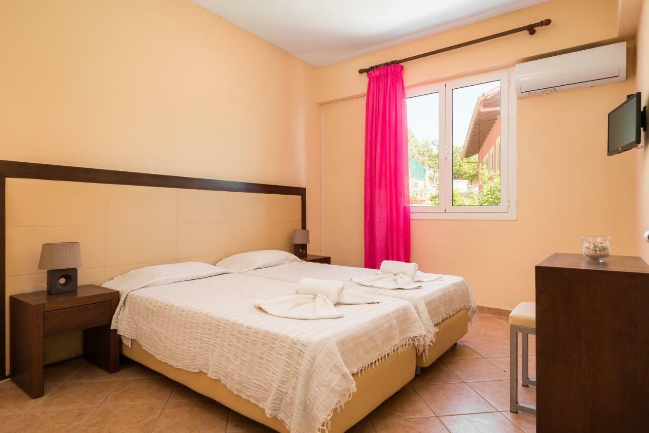 Fouxia Apartments And Studios Perama  Esterno foto